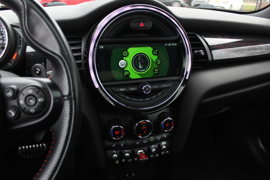 MINI Cabrio 1.5 Cooper / JCW Package / Leder / CarPlay / 18'' / Keyless / Navigatie / Stoelverwarming / Windscherm / Cruise Control