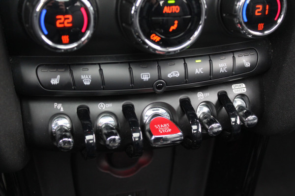 MINI Cabrio 1.5 Cooper / JCW Package / Leder / CarPlay / 18'' / Keyless / Navigatie / Stoelverwarming / Windscherm / Cruise Control