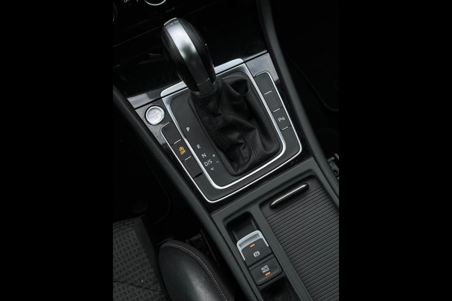 Volkswagen Golf 1.4 TSI AUTOMAAT ACT Highline, xenon, 18 inch, stoelverwarming , navigatie ,vele opties