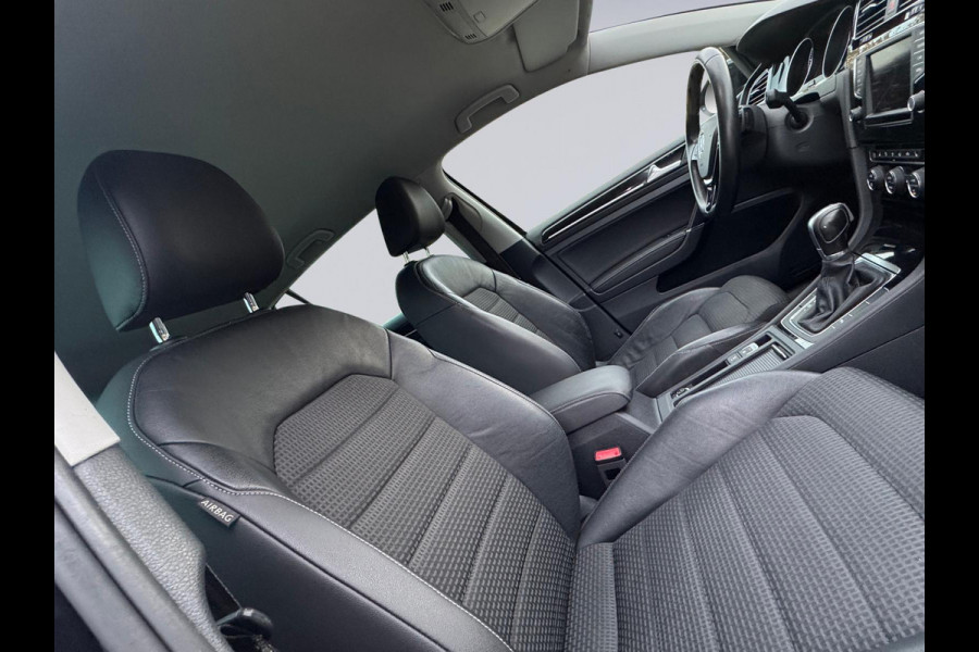 Volkswagen Golf 1.4 TSI AUTOMAAT ACT Highline, xenon, 18 inch, stoelverwarming , navigatie ,vele opties