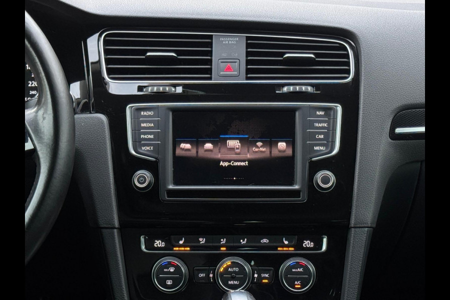 Volkswagen Golf 1.4 TSI AUTOMAAT ACT Highline, xenon, 18 inch, stoelverwarming , navigatie ,vele opties