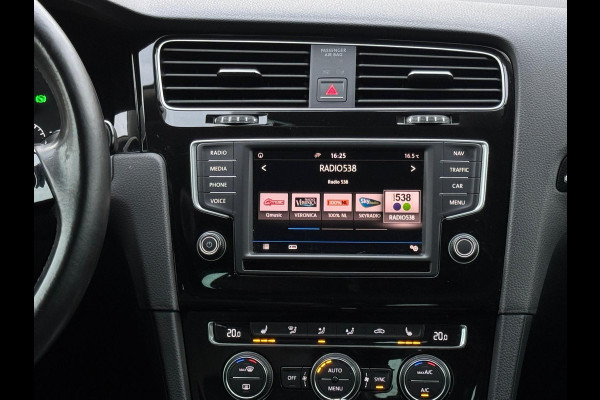 Volkswagen Golf 1.4 TSI AUTOMAAT ACT Highline, xenon, 18 inch, stoelverwarming , navigatie ,vele opties