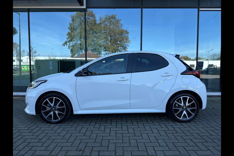 Toyota Yaris 1.5 Hybrid Executive - Automaat - Navi - Climate - Winterpakket - Camera - Org.NL