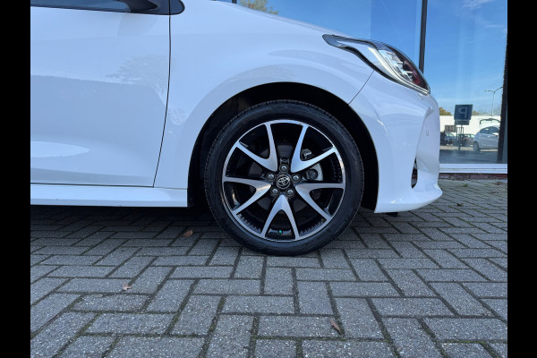 Toyota Yaris 1.5 Hybrid Executive - Automaat - Navi - Climate - Winterpakket - Camera - Org.NL