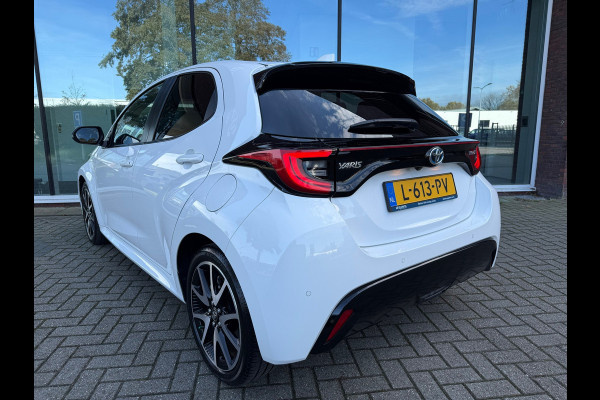 Toyota Yaris 1.5 Hybrid Executive - Automaat - Navi - Climate - Winterpakket - Camera - Org.NL