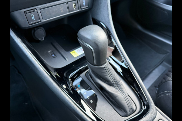 Toyota Yaris 1.5 Hybrid Executive - Automaat - Navi - Climate - Winterpakket - Camera - Org.NL