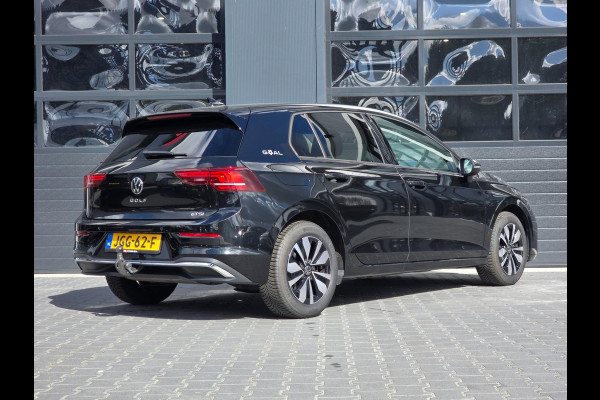 Volkswagen Golf 8.5 1.5 eTSI Goal Edition Trekhaak/Stoelverwarming/Navi/Cruise