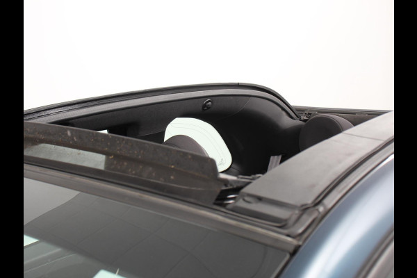 Fiat 500C 1.0 Hybrid Lounge Plus Navigatie Cruise Control Parkeer Sensoren Climate Control DAB Lichtmetalen Velgen