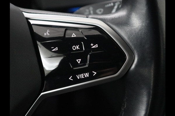 Volkswagen ID.3 Life 58 kWh | Stoel & stuurverwarming | Carplay | Adaptive cruise | Navigatie | Full LED | Parkeerhulp | DAB | Climate control
