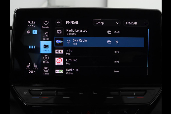 Volkswagen ID.3 Life 58 kWh | Stoel & stuurverwarming | Carplay | Adaptive cruise | Navigatie | Full LED | Parkeerhulp | DAB | Climate control