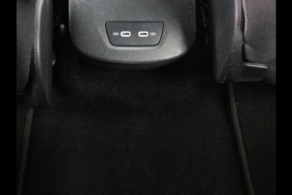 Volkswagen ID.3 Life 58 kWh | Stoel & stuurverwarming | Carplay | Adaptive cruise | Navigatie | Full LED | Parkeerhulp | DAB | Climate control