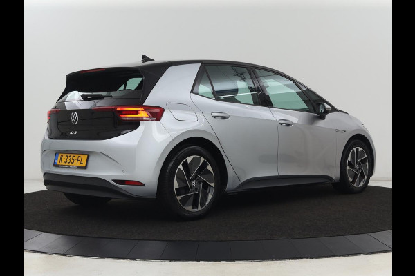 Volkswagen ID.3 Life 58 kWh | Stoel & stuurverwarming | Carplay | Adaptive cruise | Navigatie | Full LED | Parkeerhulp | DAB | Climate control