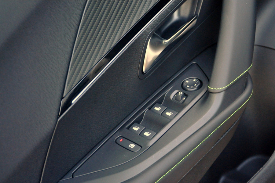 Peugeot 2008 1.2 PureTech 130 GT | Adaptieve CC | Camera | Navi