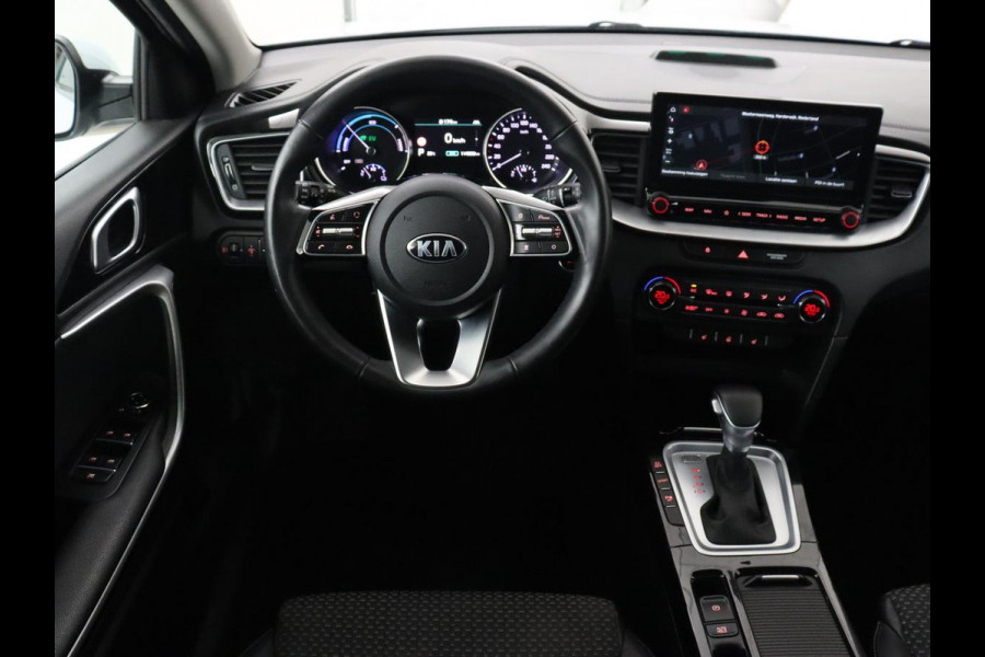 Kia Xceed 1.6 GDI PHEV DynamicPlusLine | Stoel & stuurverwarming | Adaptive cruise | Camera | Carplay | Keyless | Full LED | Half leder | Navigatie