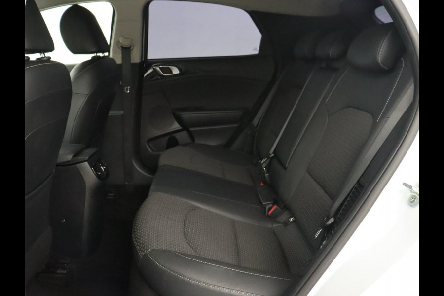Kia Xceed 1.6 GDI PHEV DynamicPlusLine | Stoel & stuurverwarming | Adaptive cruise | Camera | Carplay | Keyless | Full LED | Half leder | Navigatie