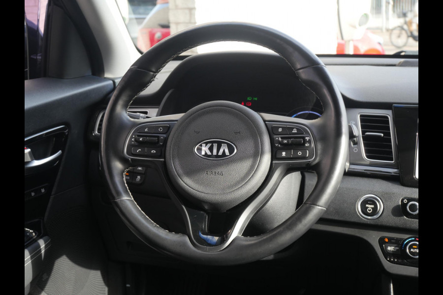 Kia e-Niro ExecutiveLine 64 kWh 1-Fase | Navigatie | Climate Control | Stoel & Stuurverwarming | JBL