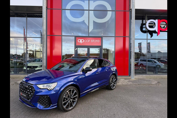 Audi Q3 Sportback TFSI RS / Pano'dak / Alcantara / Carbon afwerking