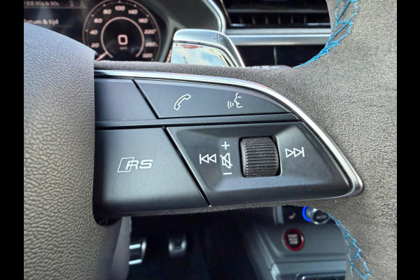 Audi Q3 Sportback TFSI RS / Pano'dak / Alcantara / Carbon afwerking