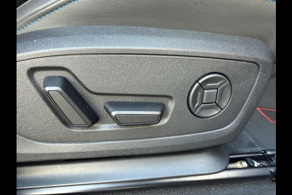 Audi Q3 Sportback TFSI RS / Pano'dak / Alcantara / Carbon afwerking