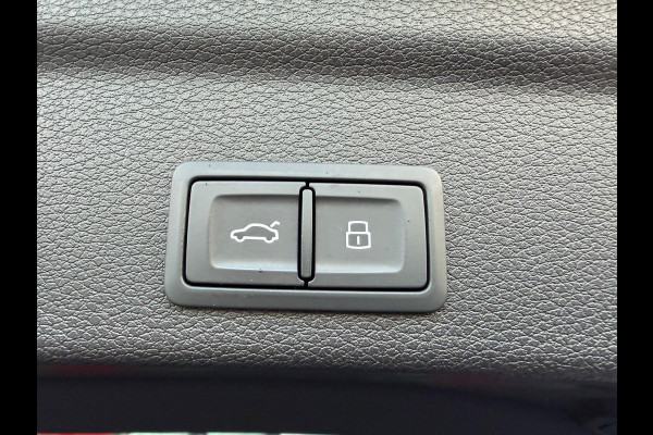 Audi Q3 Sportback TFSI RS / Pano'dak / Alcantara / Carbon afwerking