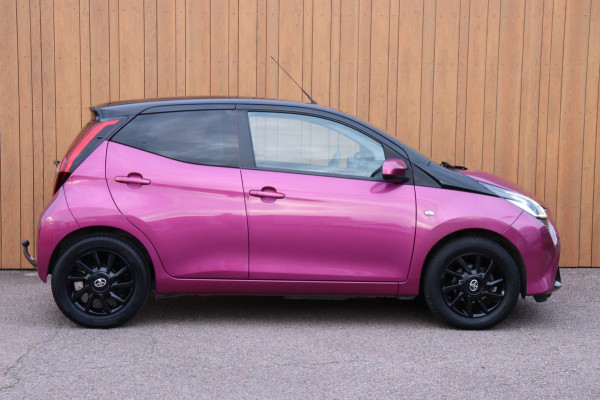 Toyota Aygo 1.0 VVT-i x-cite org.NL a.camera afn.trekhaak