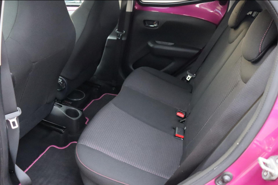 Toyota Aygo 1.0 VVT-i x-cite org.NL a.camera afn.trekhaak