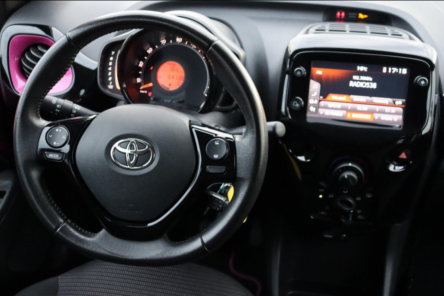 Toyota Aygo 1.0 VVT-i x-cite org.NL a.camera afn.trekhaak