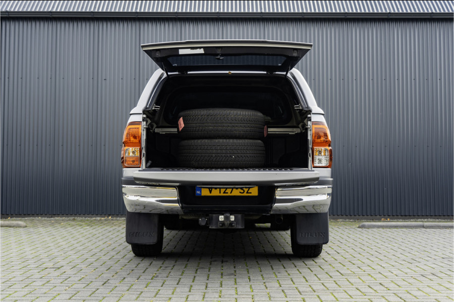 Toyota Hilux D-4D-F Double Cab | 4X4 | Automaat | Camera | Navigatie | Cruise | Airco | Euro 6