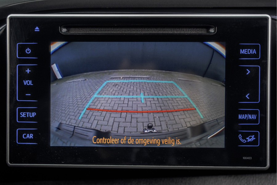 Toyota Hilux D-4D-F Double Cab | 4X4 | Automaat | Camera | Navigatie | Cruise | Airco | Euro 6