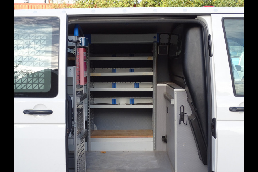 Volkswagen Transporter Euro 6 | Sortimo inrichting + stroom