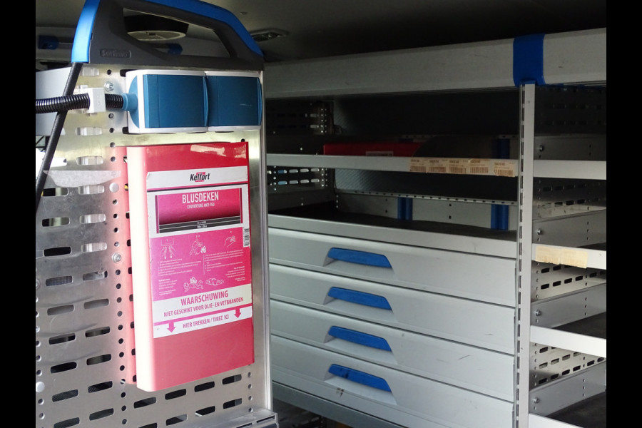 Volkswagen Transporter Euro 6 | Sortimo inrichting + stroom