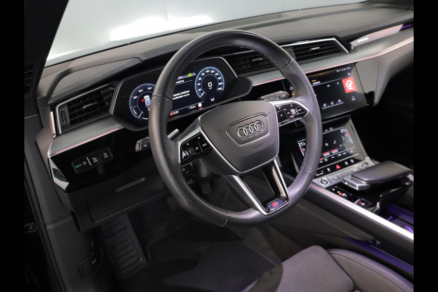 Audi e-tron 55 quattro S edition 95 kWh 408pk | Navigatie | Elektrisch verstelbare voorstoelen | Luchtvering | Parkeercamera | Matrix koplampen