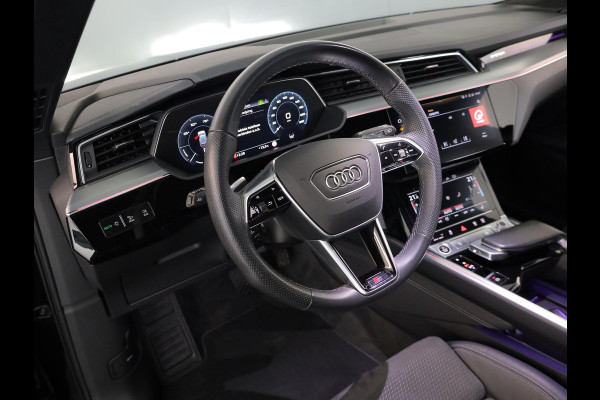 Audi e-tron 55 quattro S edition 95 kWh 408pk | Navigatie | Elektrisch verstelbare voorstoelen | Luchtvering | Parkeercamera | Matrix koplampen
