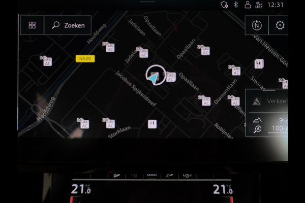 Audi e-tron 55 quattro S edition 95 kWh 408pk | Navigatie | Elektrisch verstelbare voorstoelen | Luchtvering | Parkeercamera | Matrix koplampen