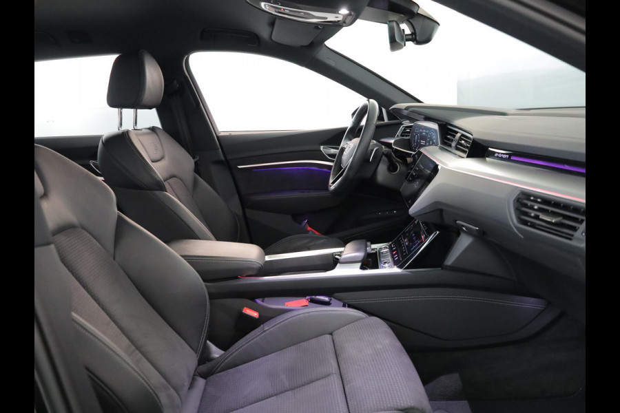 Audi e-tron 55 quattro S edition 95 kWh 408pk | Navigatie | Elektrisch verstelbare voorstoelen | Luchtvering | Parkeercamera | Matrix koplampen