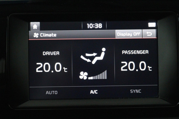 Kia Niro 1.6 GDi Hybrid Edition (PANORAMADAK, STOEL/STUUR VERWARMING, ACHTERUITRIJCAMERA, NAVIGATIE, PARKEERSENSOREN)