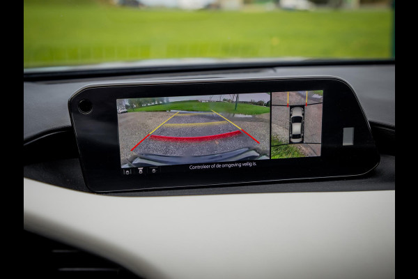 Mazda 3 2.0 e-SkyActiv-X M Hybrid 180 Luxury Leder|HeadUp display