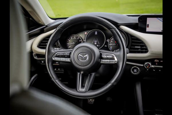 Mazda 3 2.0 e-SkyActiv-X M Hybrid 180 Luxury Leder|HeadUp display