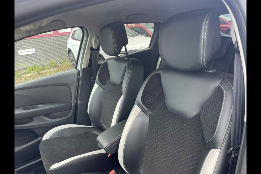 Renault Clio Estate 1.2 TCe Bose / stoelverwarming / camera