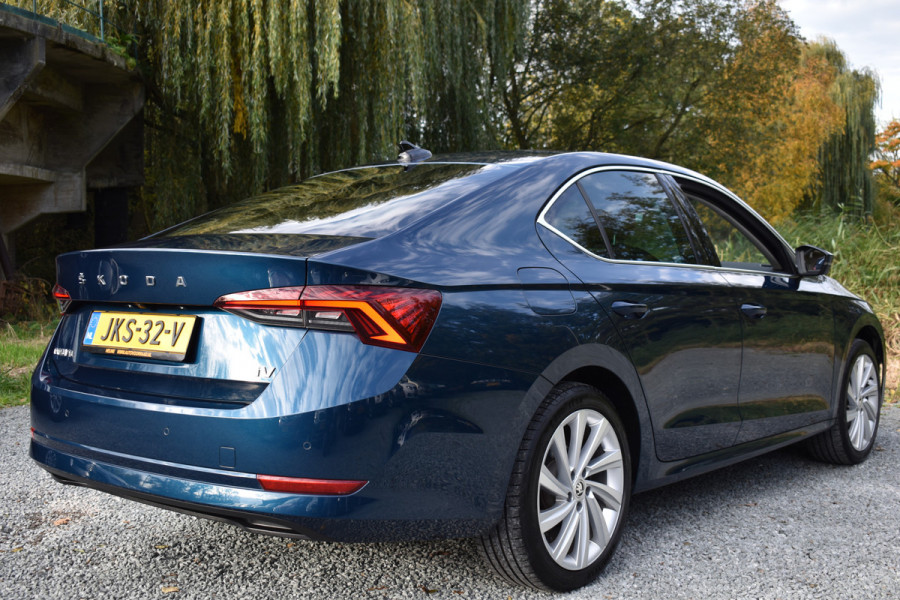 Škoda Octavia TSI iV PHEV 204PK DSG HYBRID BUSINESS CAMERA/NAVI/VIRTUAL