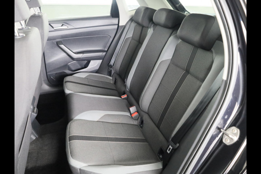 Volkswagen Polo 1.0 TSI Highline 95 pk Automaat (DSG) | Navigatie | Parkeersensoren | Autom. airco | Adaptieve cruise control | Apple Carplay/Android Auto |