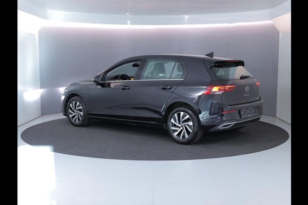 Volkswagen Golf 1.4 eHybrid Style 204 pk Automaat (DSG) | Navigatie | Parkeersensoren | Autom. airco (3 zones) | Stoelverwarming | LED koplampen |