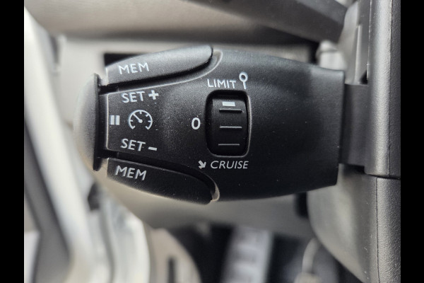 Peugeot Expert / Opel Vivaro 2.0 CDTI 144Pk 5 persoon Dubbel Cabine Airco Navigatie Achteruitrijcamera DC