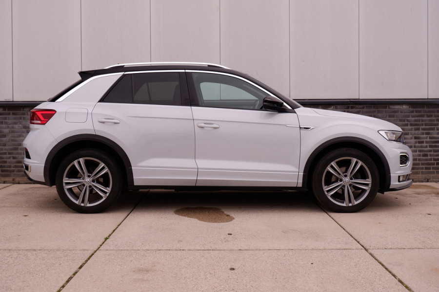 Volkswagen T-Roc 1.5 TSI Sport Business 2x R-Line LED | Trekhaak | Carplay | Camera | Virtual Cockpit | Navi | PDC