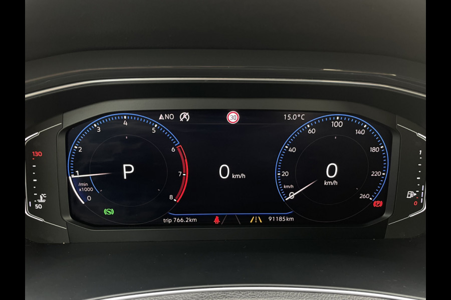 Volkswagen T-Roc 1.5 TSI Sport Business 2x R-Line LED | Trekhaak | Carplay | Camera | Virtual Cockpit | Navi | PDC