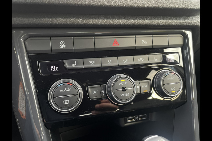 Volkswagen T-Roc 1.5 TSI Sport Business 2x R-Line LED | Trekhaak | Carplay | Camera | Virtual Cockpit | Navi | PDC