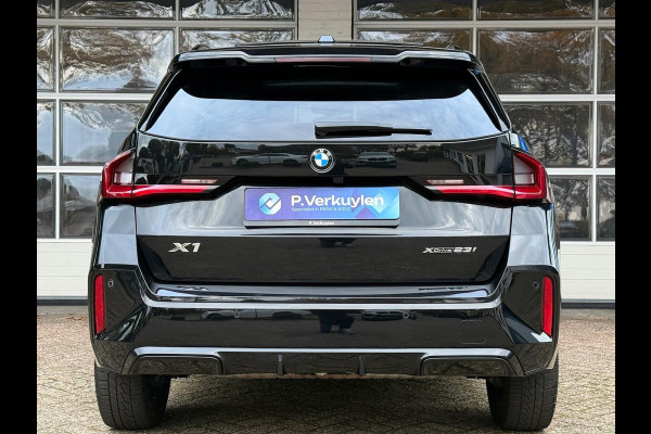 BMW X1 xDrive23i M SPORT | PANORAMADAK | TREKHAAK | HARMAN KARDON | DRIVING PROFF. | MEMORY SEATS |