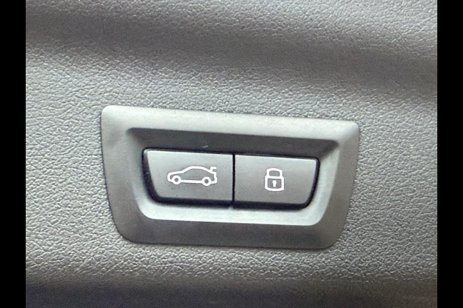 BMW X1 xDrive23i M SPORT | PANORAMADAK | TREKHAAK | HARMAN KARDON | DRIVING PROFF. | MEMORY SEATS |