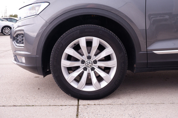 Volkswagen T-Roc 1.5 TSI Sport LED | Trekhaak | Carplay | Camera | Virtual Cockpit | PDC