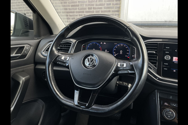Volkswagen T-Roc 1.5 TSI Sport LED | Trekhaak | Carplay | Camera | Virtual Cockpit | PDC